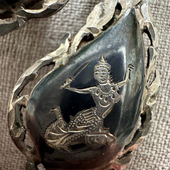 Vintage Siam Dancer Sterling Silver Black Niello Enamel Earrings Clip-on 50's - Picture 14 of 16